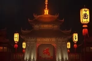 《星期天的厨房》封面：阳光下的灶台与升起的蒸汽